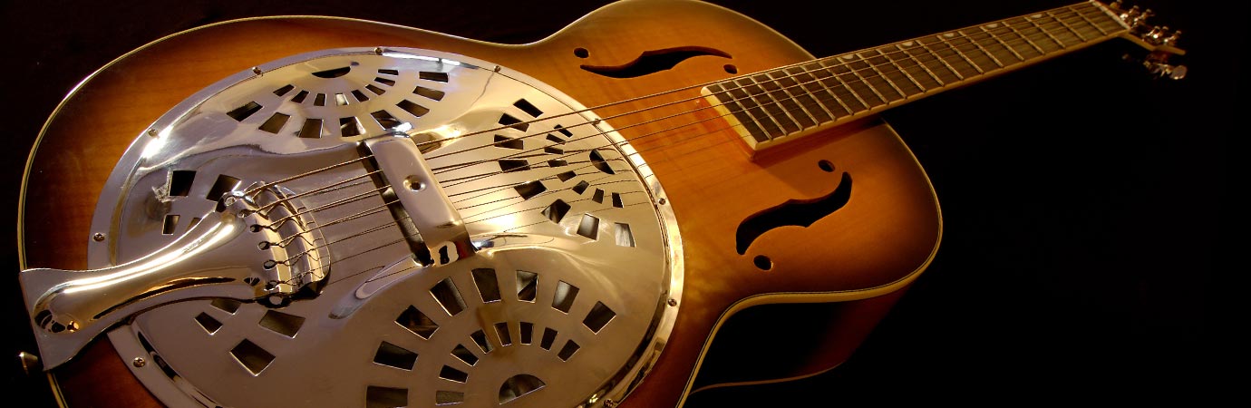 Dobro Lessons at your home or at our Rive-Sud Longueuil Music School