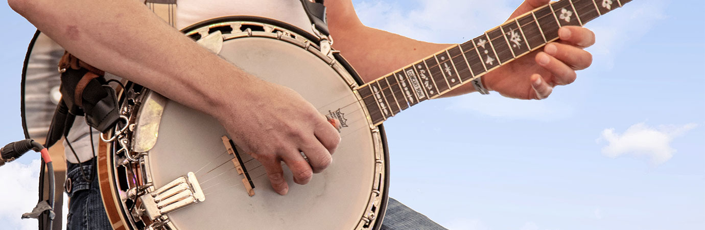 Banjo Lessons at your home or at our St-Zotique Music School