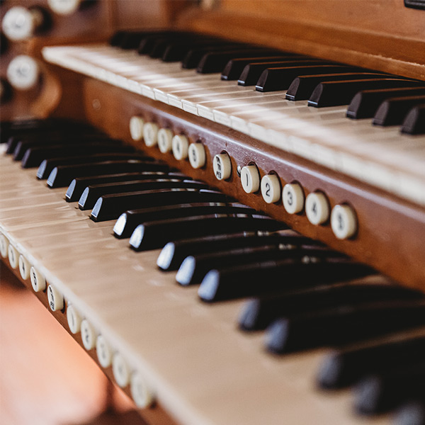 Organ Lessons in Rive-Sud Longueuil at Home 