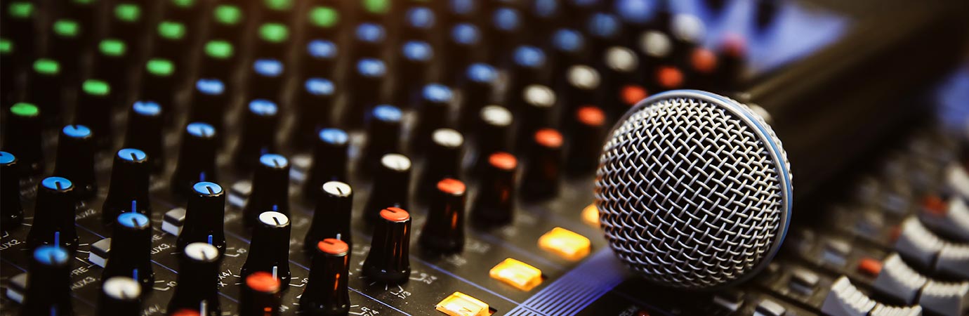 Sound design Lessons at your home or at our Lachine Music School